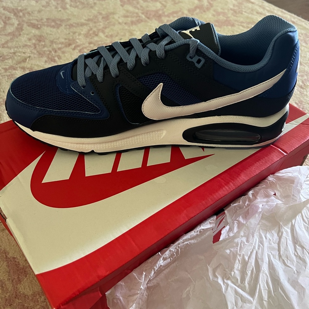 Nike Dark Blue and White Air Max Sneakers air max command 
Deep royal/white